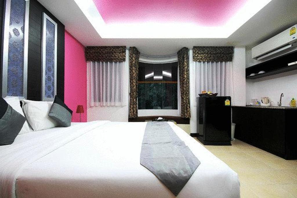 Oasis Inn Bangkok Bagian luar foto